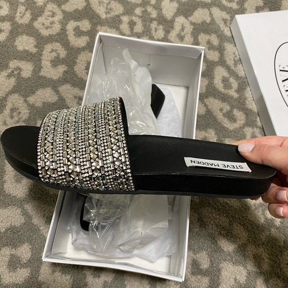 Steve Madden Slides - Picture 4 of 6